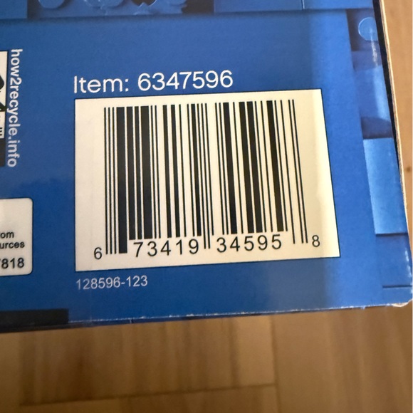 LEGO Seinfeld Set - Picture 5 of 5